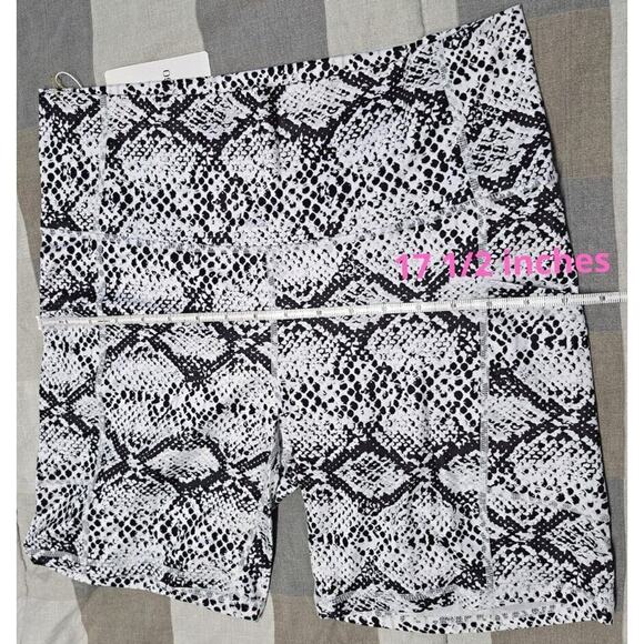 LXNMGO Women's High Waist Yoga Shorts with Pockets Stretch Workout Running XL - Picture 4 of 9